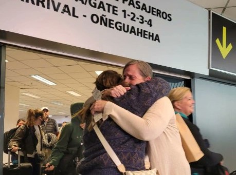 Alivio: Llegaron los primeros siete paraguayos de Israel