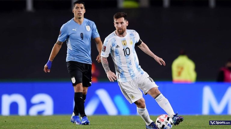 Argentina recibe a Uruguay, con la mira en el clásico ante Brasil en el Maracaná