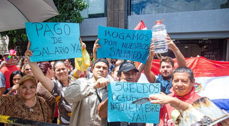 Funcionarios de Copaco vuelven a las calles para exigir pago de salarios y aguinaldo